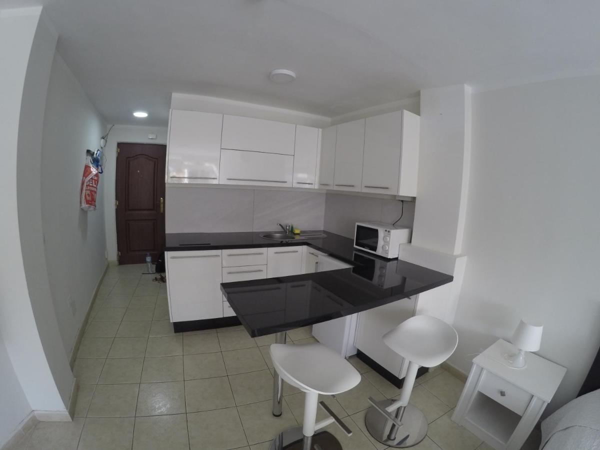 Studio Los Cristianos Beach Екстериор снимка
