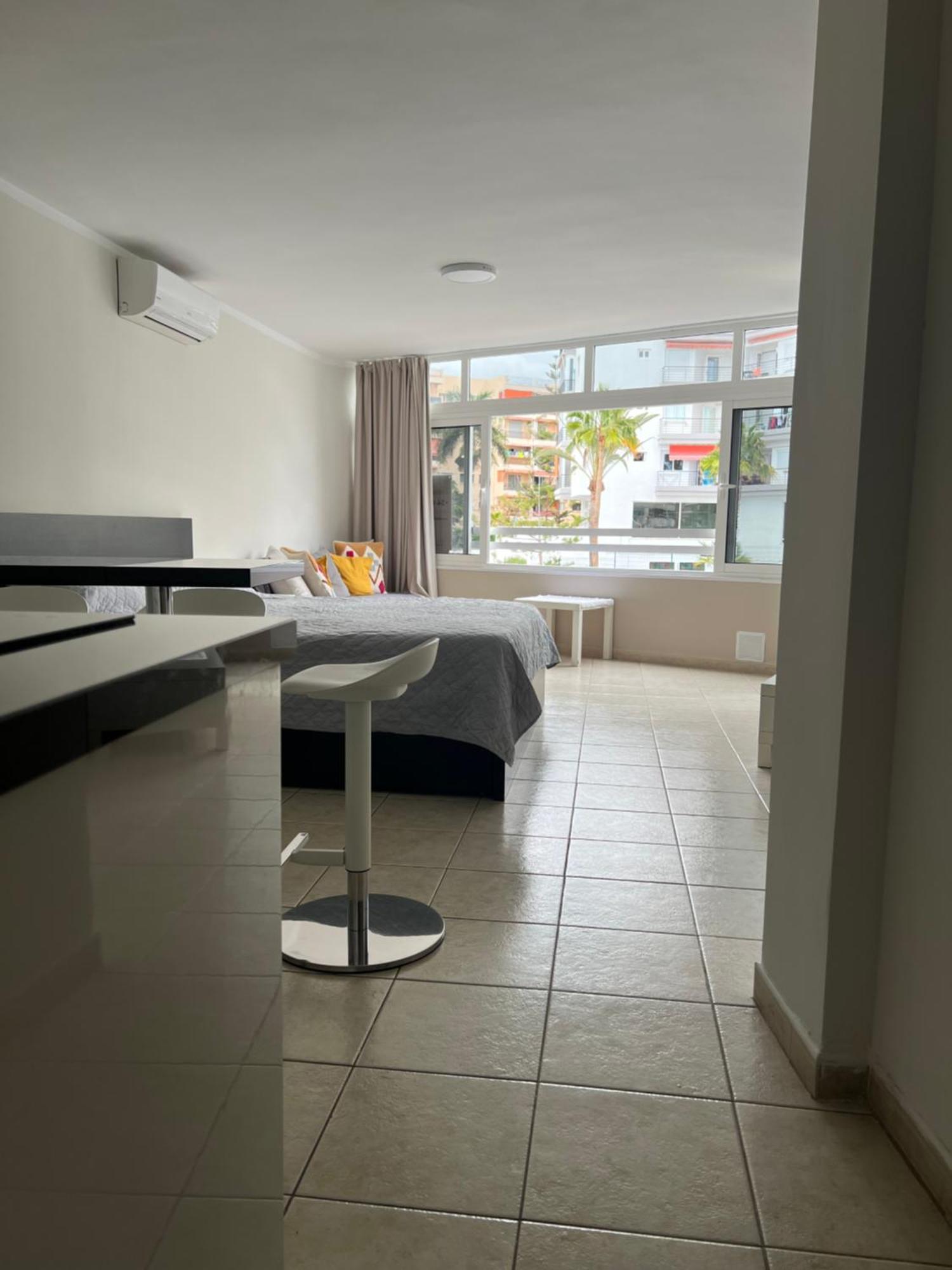 Studio Los Cristianos Beach Екстериор снимка