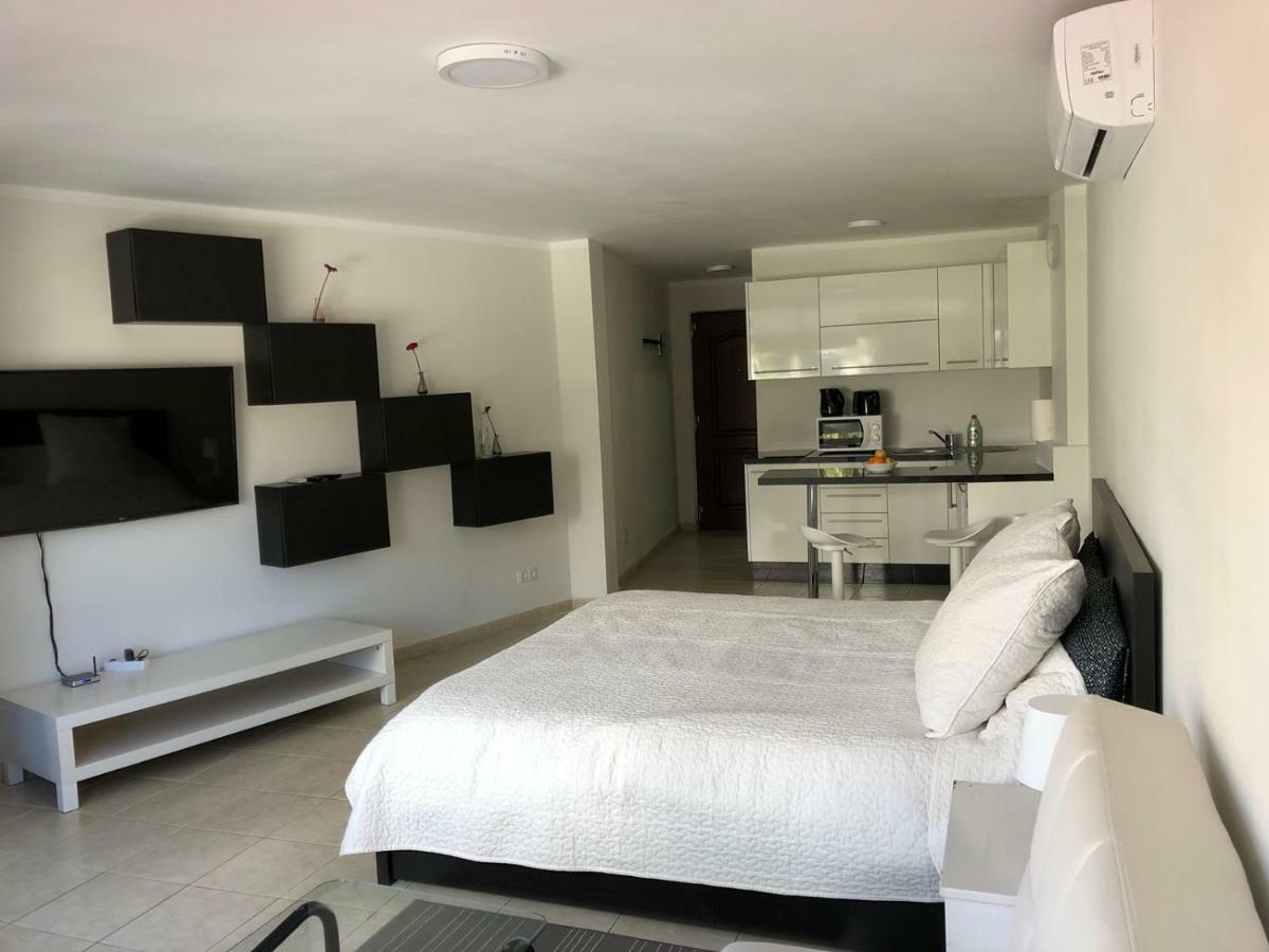 Studio Los Cristianos Beach Екстериор снимка